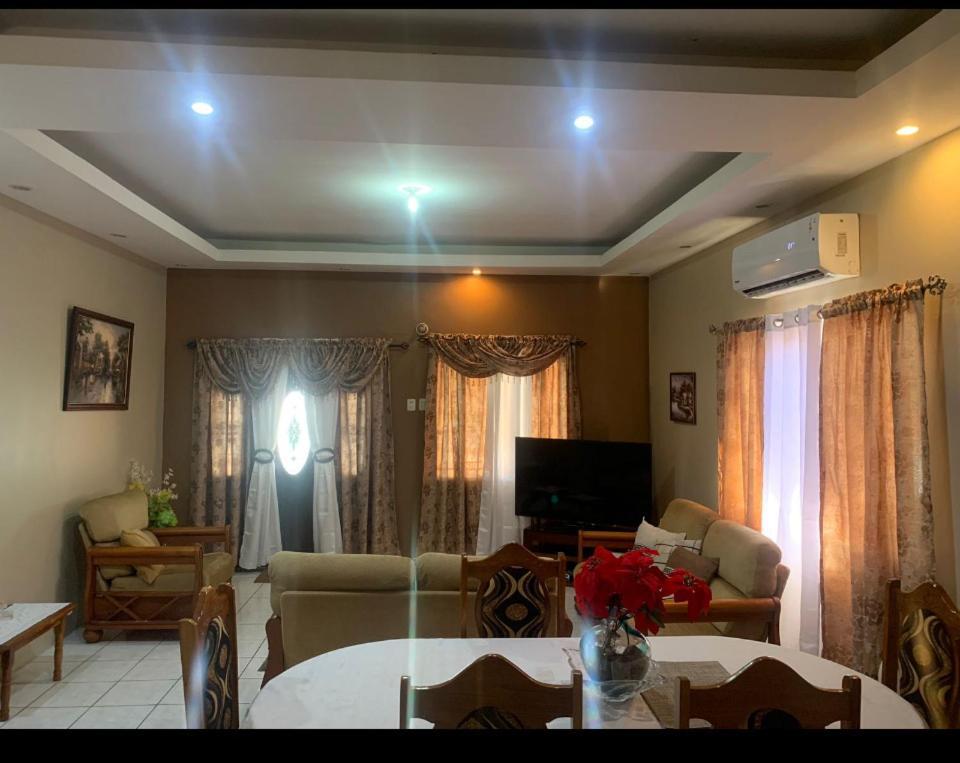 Comfortable Home In San Fernando Zewnętrze zdjęcie